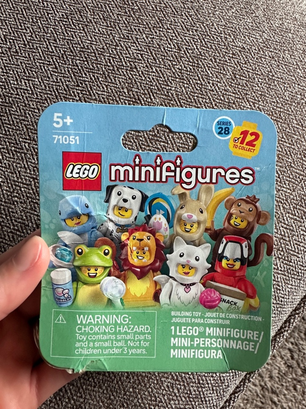 Lego Series 28 Lion and Dolphin Minifigure Pair - Picture 2 of 2